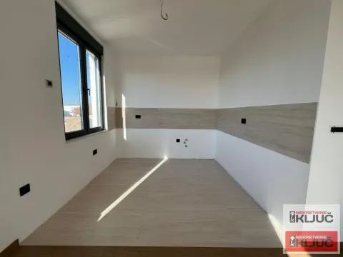 Prodaja, stan, 142m², Telep, Novi Sad Sve Podlokacije - image 4