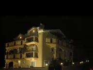 Izdavanje, jednosoban stan, 118m², Tivat, Crna Gora - image 1