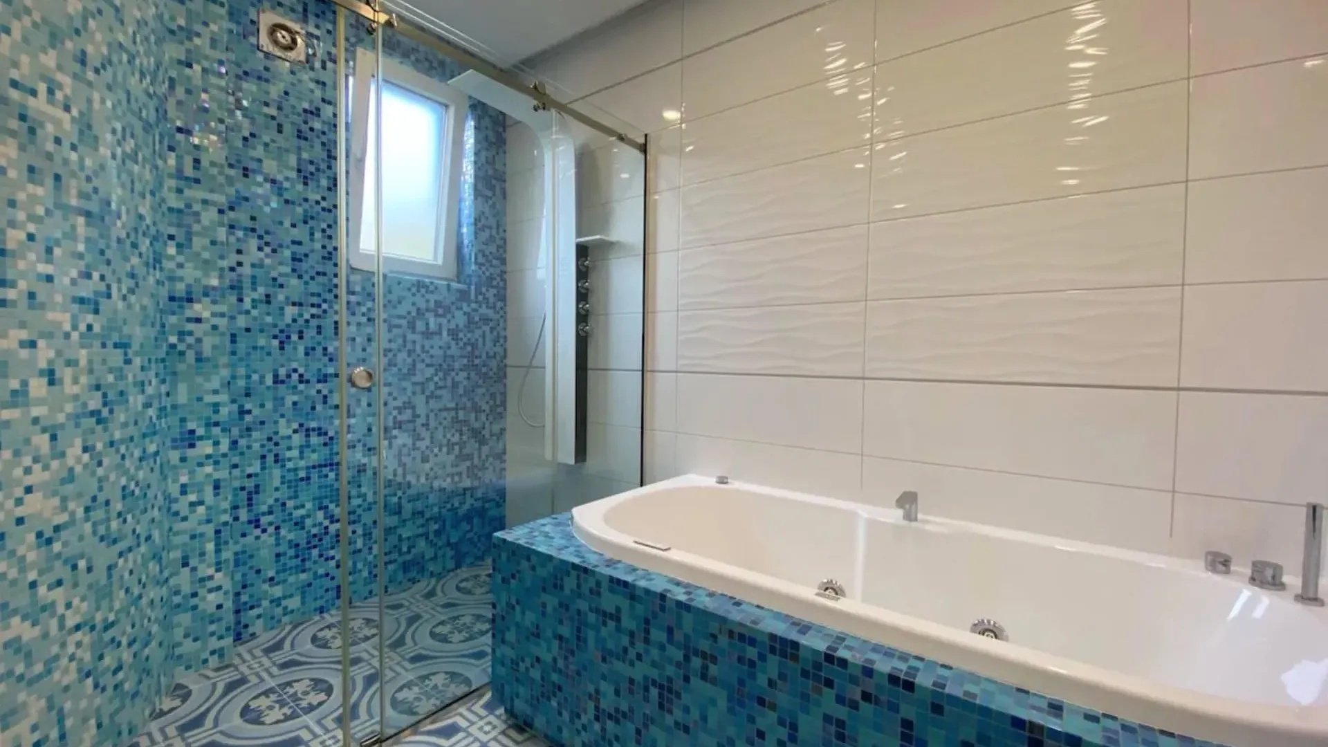 Sale, apartment, 131m², Bečići, Budva