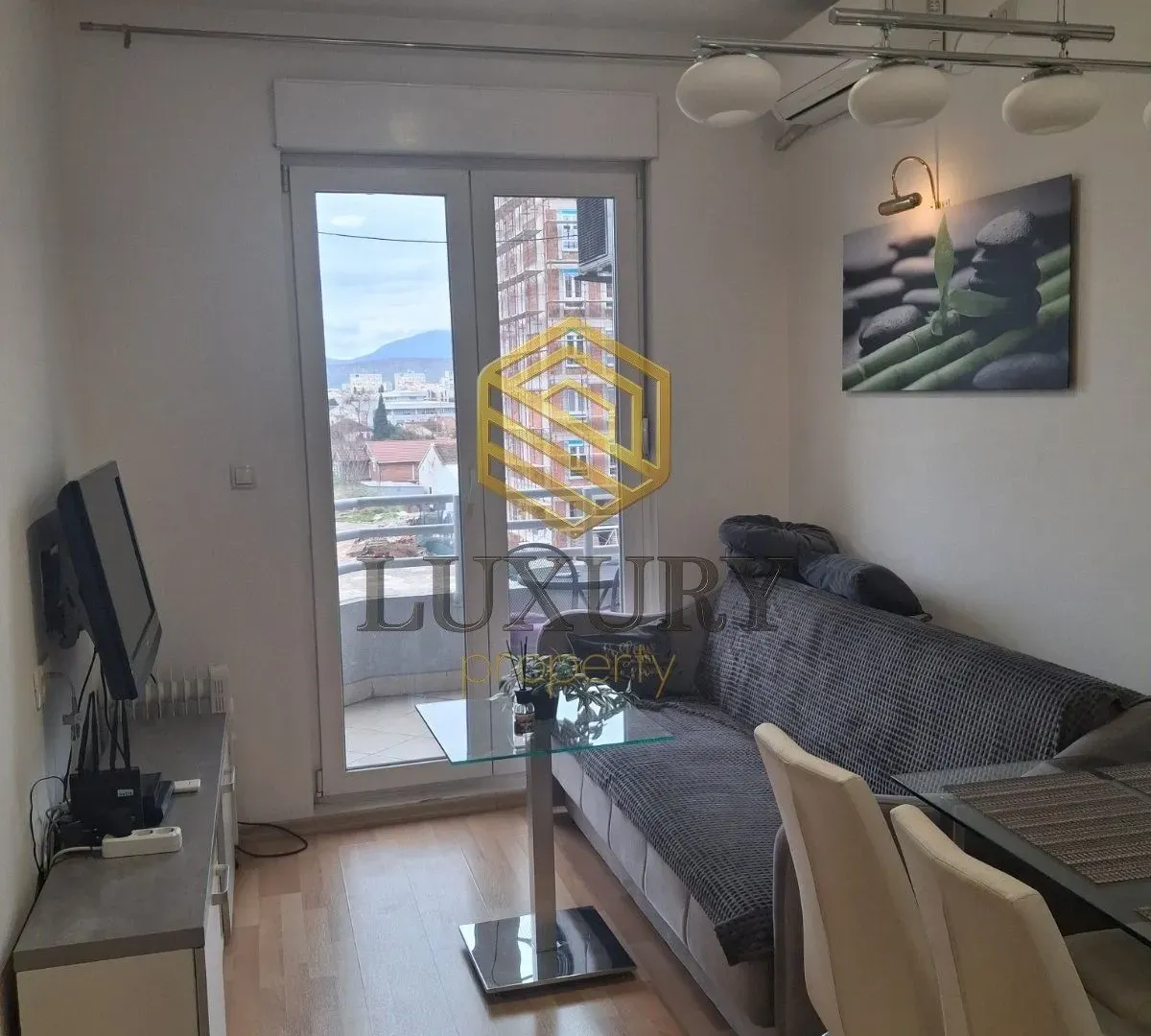 Rent, one bedroom apartment, 34m², Stari Aerodrom, Podgorica