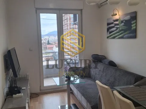 Rent, one bedroom apartment, 34m², Stari Aerodrom, Podgorica - image 4