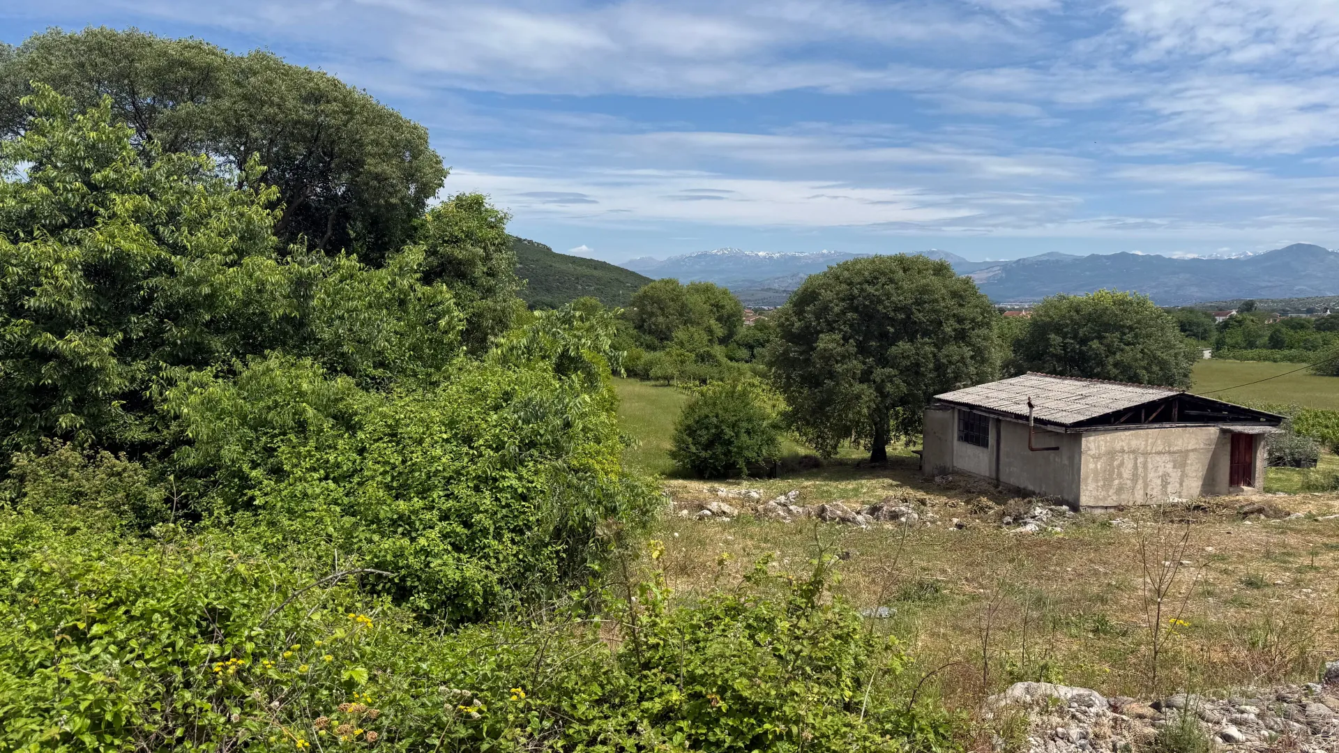 Prodaja, plac, 2350m², Beri, Podgorica