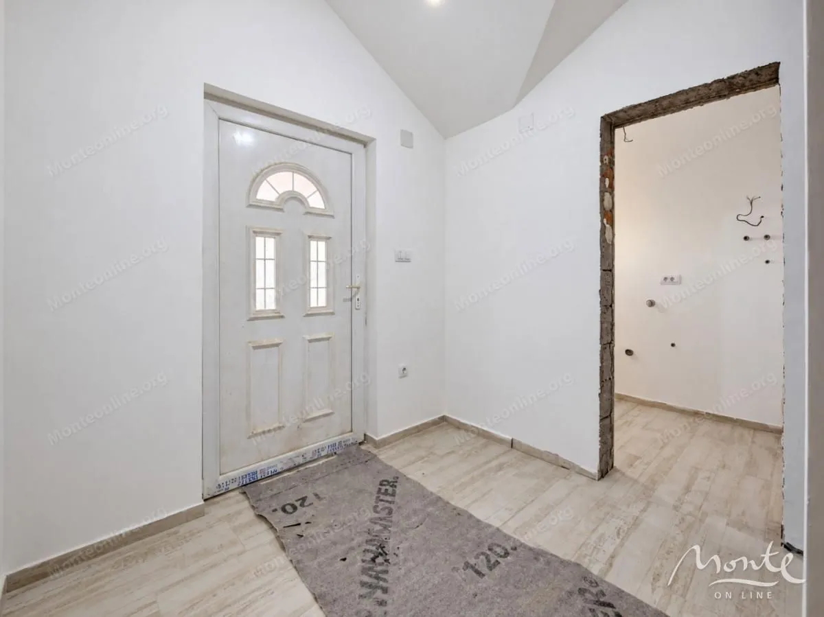 Prodaja, kuća, 289m², Mrčevac, Tivat