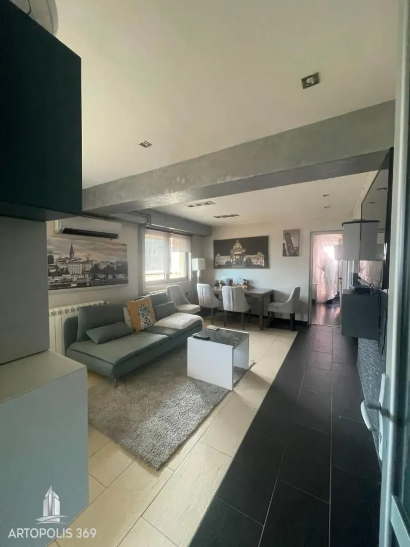 Rent, apartment, 130m², Stari Grad, Beograd