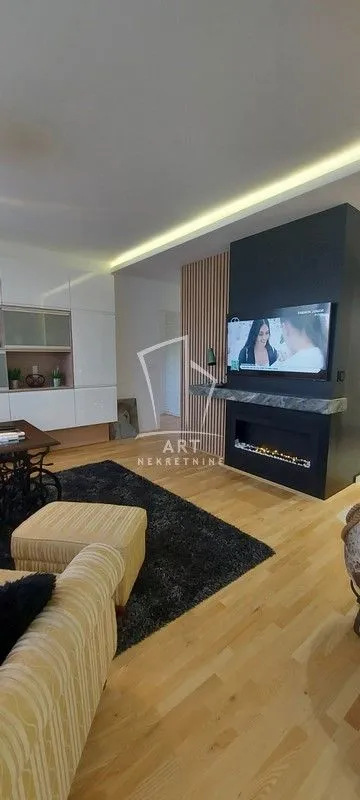 Sale, two bedroom apartment, 61m², Kanarevo Brdo, Beograd