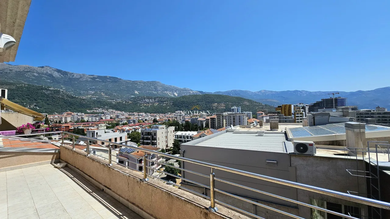 Rent, three bedroom apartment, 120m², Centar, Budva