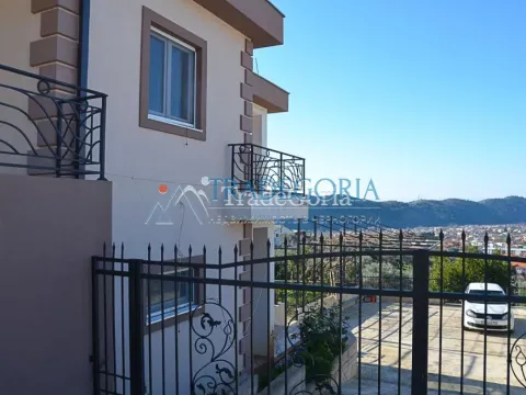 Prodaja, kuća, 170m², Bar, Crna Gora - image 3
