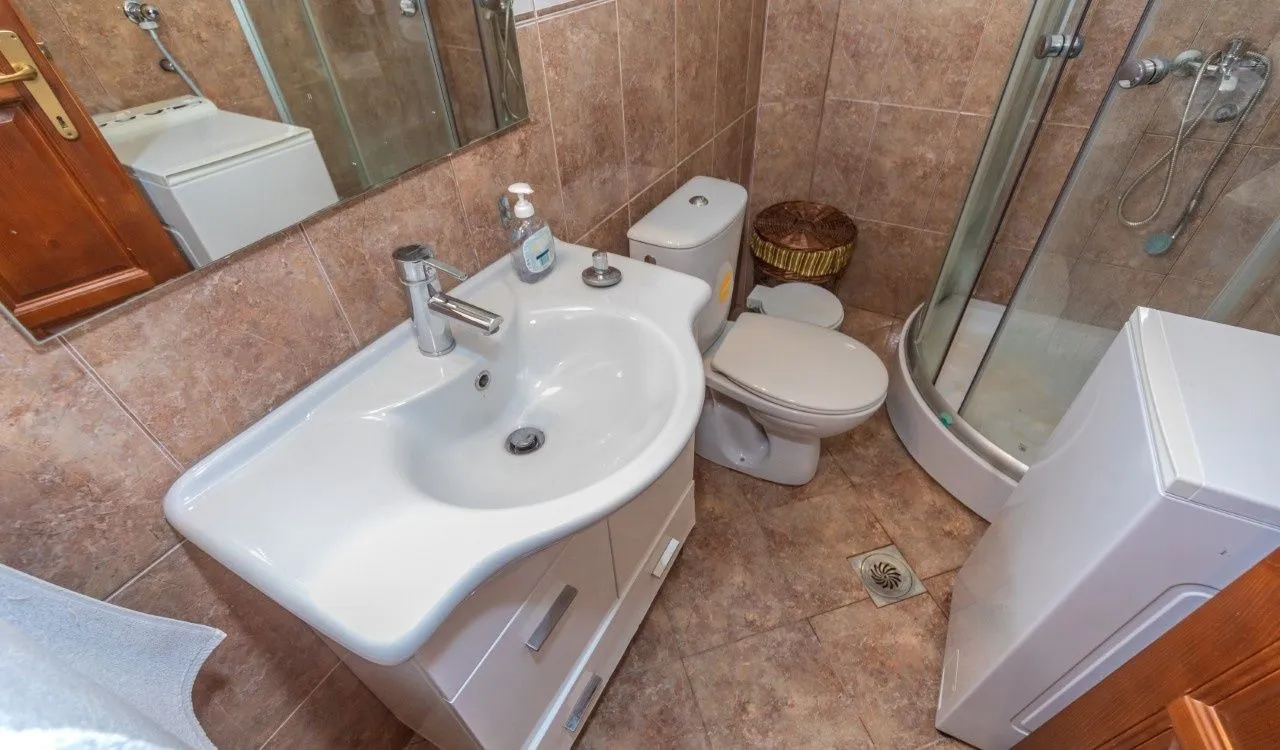 Prodaja, kuća, 300m², Motički gaj, Žabljak