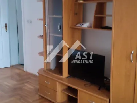 Izdavanje, jednosoban stan, 40m², Veternička rampa, Novi Sad Sve Podlokacije - image 3