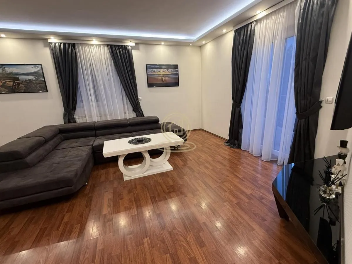 Rent, two bedroom apartment, 70m², Čukarica, Beograd