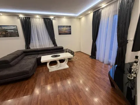 Rent, two bedroom apartment, 70m², Čukarica, Beograd - image 7