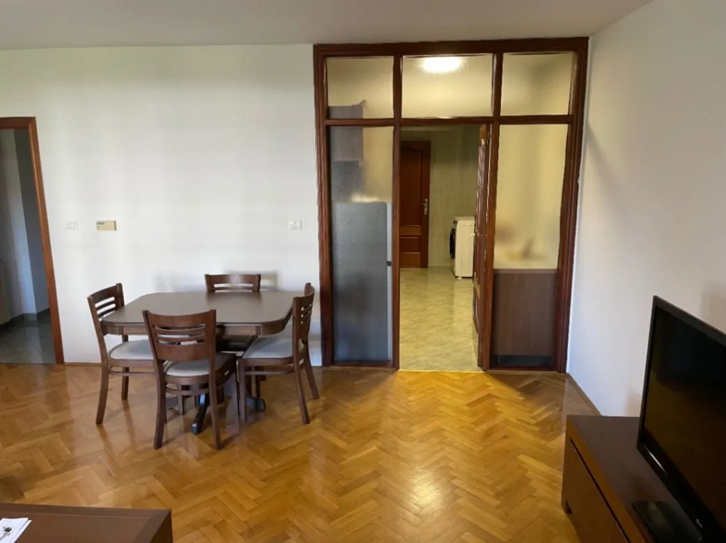 Rent, two bedroom apartment, 85m², Podgorica, Crna Gora