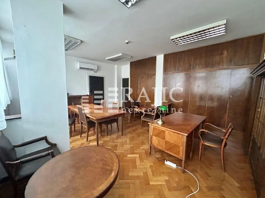 Rent, office space, 125m², Stari Grad, Beograd