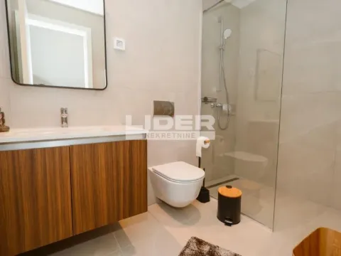 Rent, three bedroom apartment, 76m², Savski Venac, Beograd - image 20