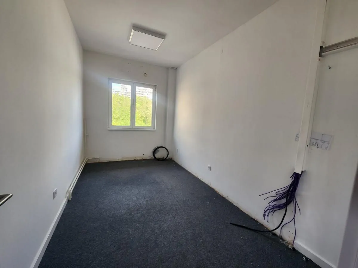 Rent, office space, 500m², Trošarina, Voždovac Sve Podlokacije