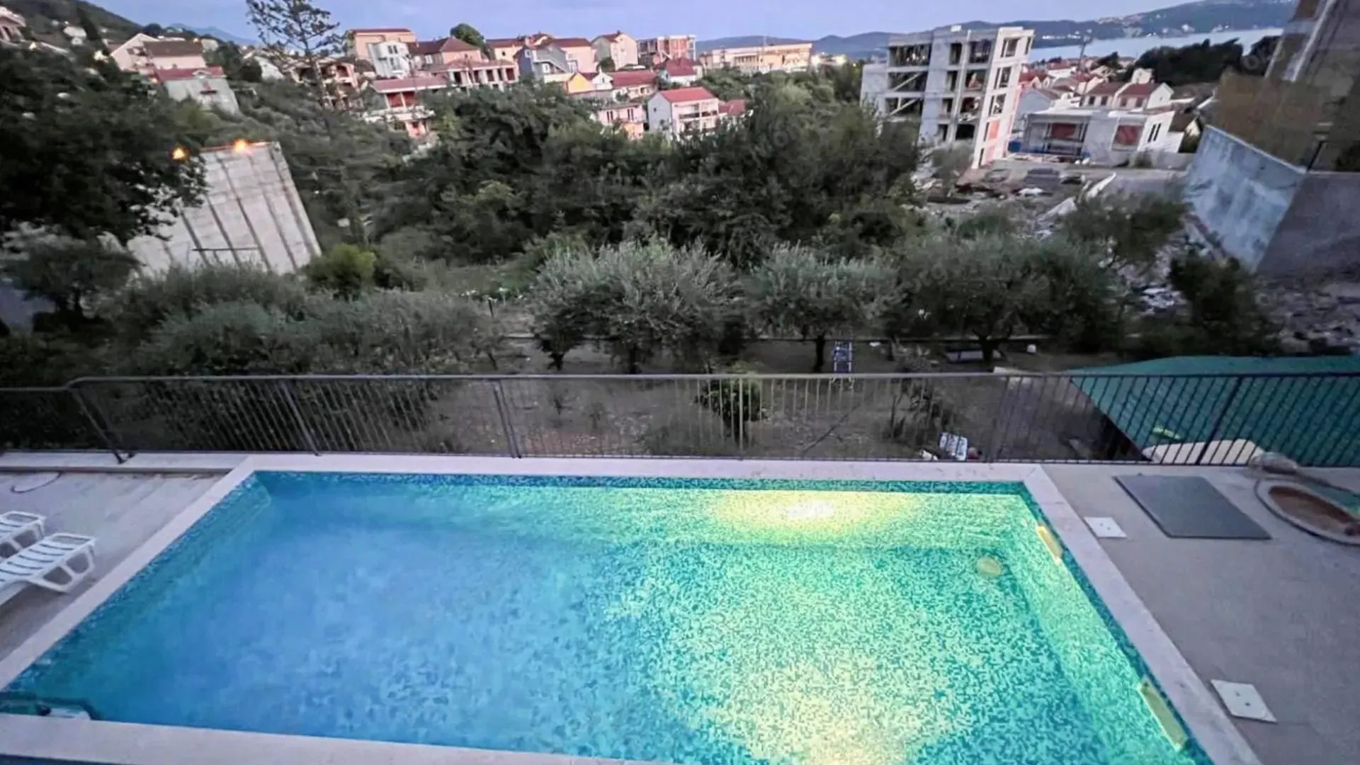Prodaja, jednosoban stan, 56m², Mažina, Tivat