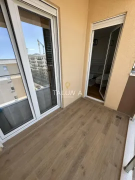 Rent, two bedroom apartment, 75m², City Kvart, Podgorica - image 15