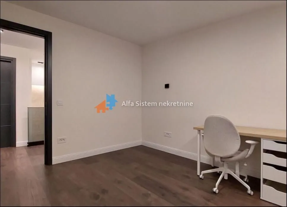 Prodaja, stan, 197m², Kalenić Pijaca, Vračar Sve Podlokacije