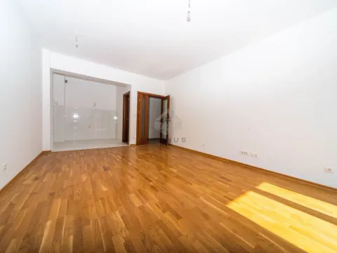 Prodaja, stan, 68m², Momišići, Podgorica - image 2