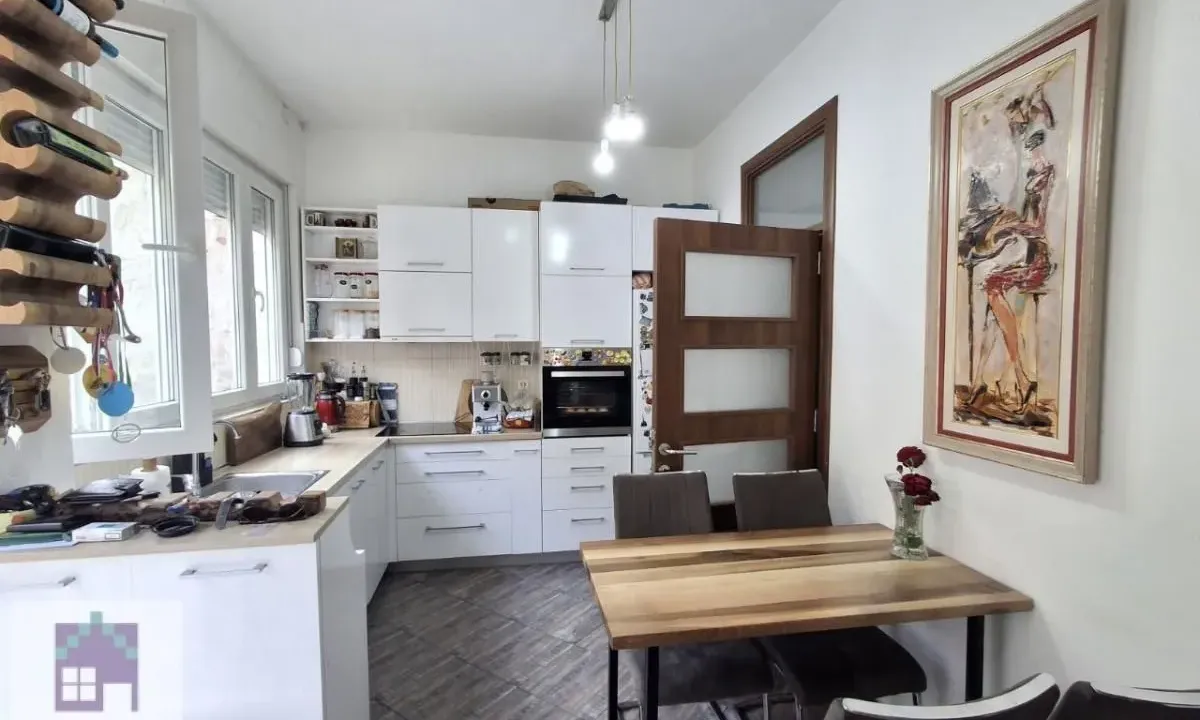 Prodaja, dvosoban stan, 47m², Stari Grad, Beograd