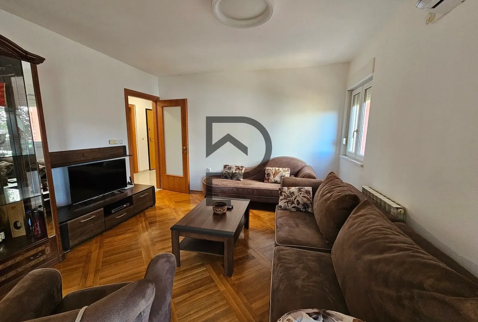 Rent, apartment, 83m², Vezirov Most, Podgorica