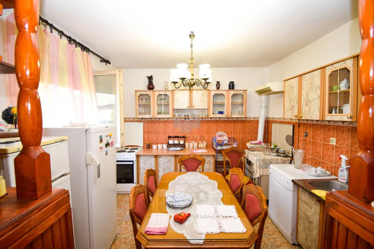 Prodaja, kuća, 250m², Podgorica, Crna Gora