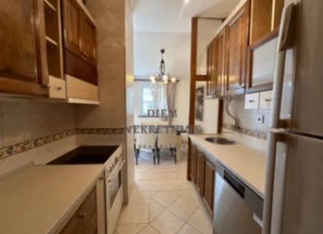 Izdavanje, trosoban stan, 114m², Momišići, Podgorica - image 11