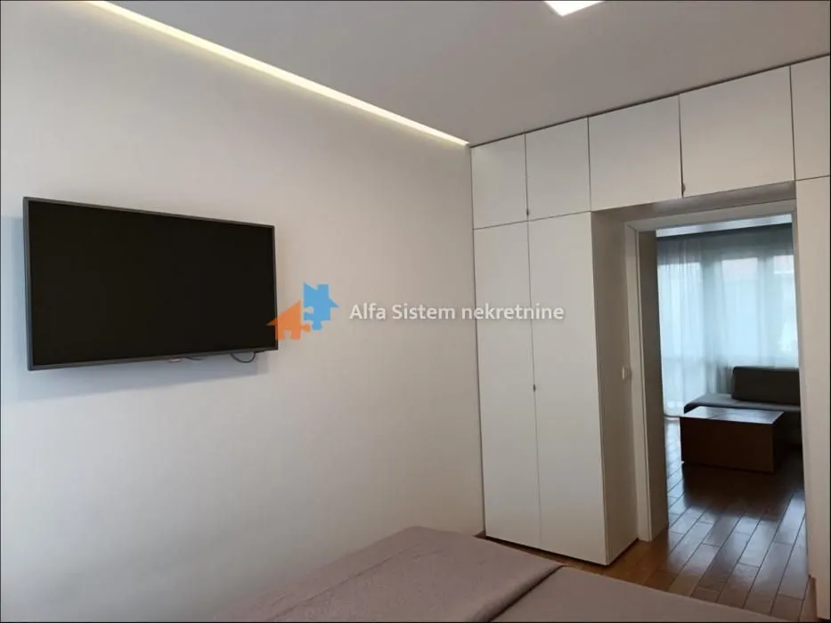 Rent, three bedroom apartment, 87m², Slavija, Vračar Sve Podlokacije