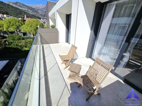 Prodaja, dvosoban stan, 106m², Centar, Budva - image 17