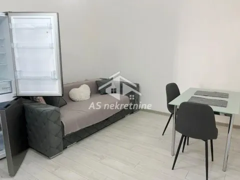 Rent, one bedroom apartment, 45m², Savski Venac, Beograd - image 10