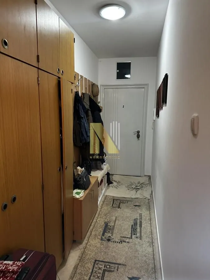 Prodaja, trosoban stan, 64m², Grbavica, Novi Sad Sve Podlokacije