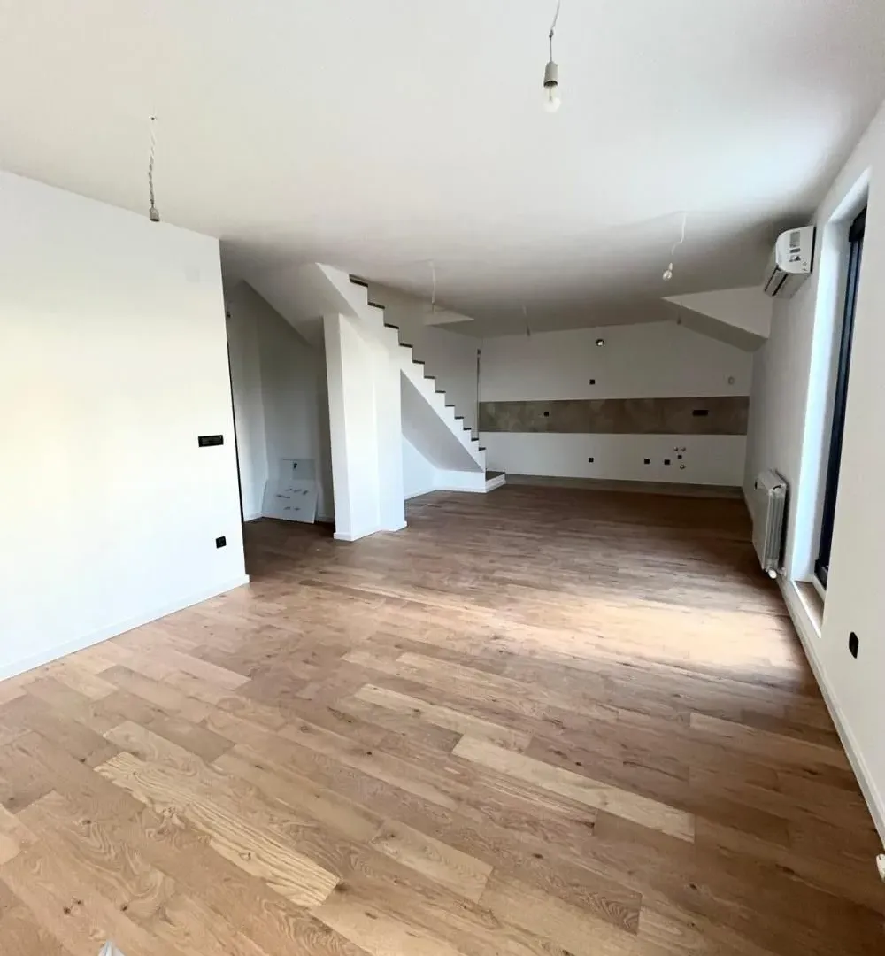 Prodaja, četvorosoban stan, 85m², Vidikovački venac, Rakovica