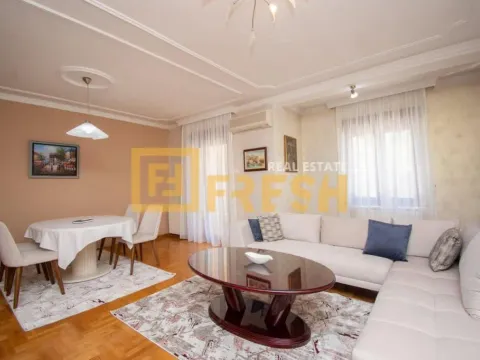 Izdavanje, dvosoban stan, 94m², Centar, Podgorica - image 3
