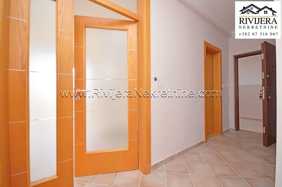 Prodaja, dvosoban stan, 80m², Radanovići, Kotor