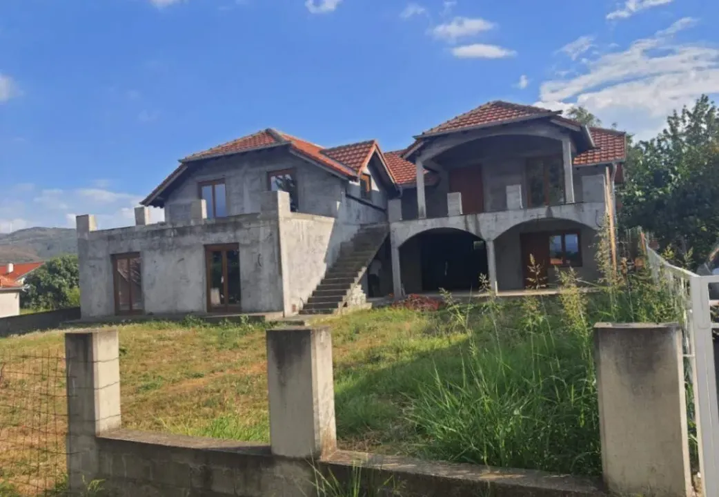 Prodaja, kuća, 300m², Golubac, Srbija