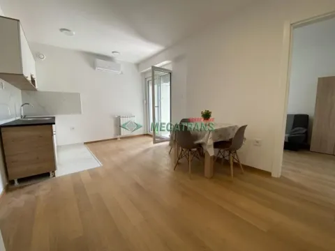 Izdavanje, jednosoban stan, 35m², Novi Sad Sve Podlokacije, Novi Sad - image 12