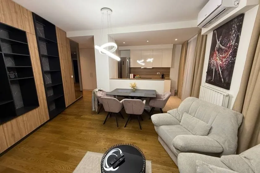 Prodaja, trosoban stan, 90m², Beograd Na Vodi, Beograd