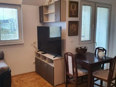Izdavanje, trosoban stan, 80m², Mirijevo 1, Mirijevo Sve Podlokacije - image 11