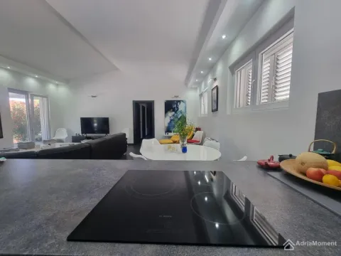 Sale, house, 239m², Kavač, Kotor - image 7