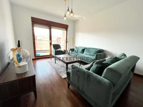 Izdavanje, dvosoban stan, 70m², Master Kvart, Podgorica - image 3