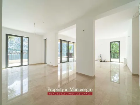 Prodaja, kuća, 520m², Muo, Kotor - image 22