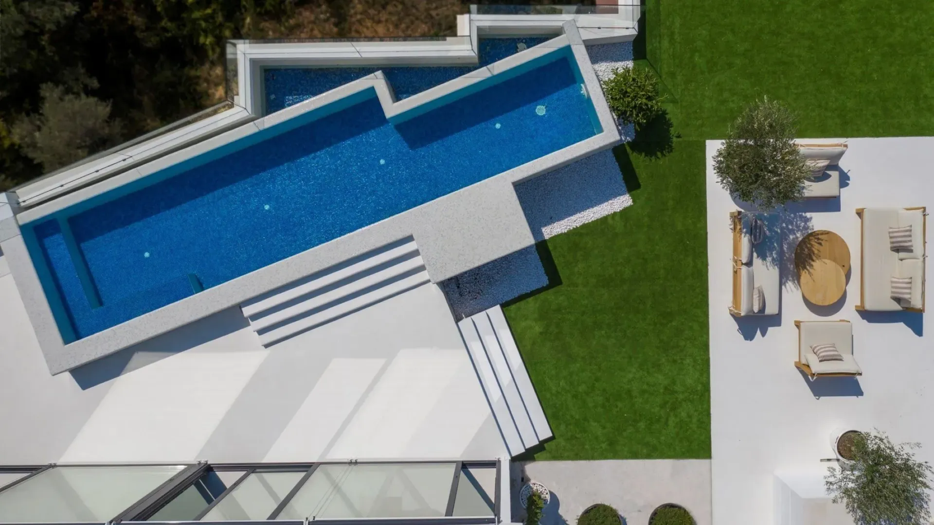 Sale, apartment, 1000m², Rafailovići, Budva