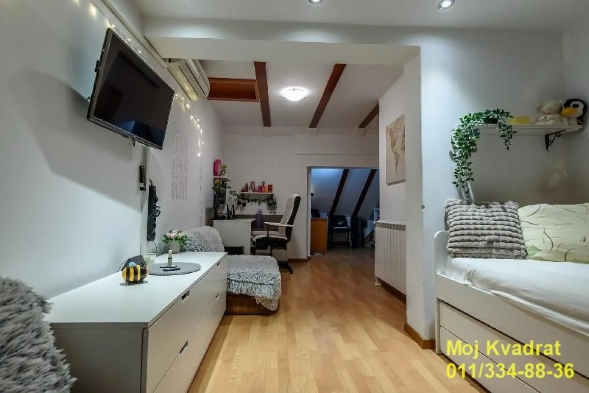 Sale, four bedroom apartment, 105m², Stari Grad, Beograd