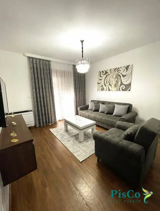 Izdavanje, dvosoban stan, 69m², Master Kvart, Podgorica