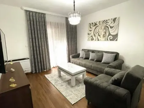 Izdavanje, dvosoban stan, 69m², Master Kvart, Podgorica - image 1