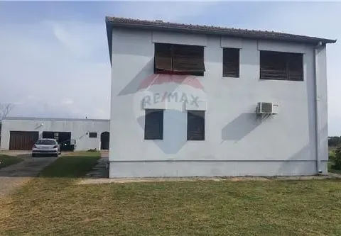 Prodaja, kuća, 144m², Mataguži, Podgorica - image 11