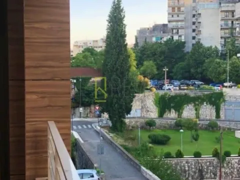 Prodaja, trosoban stan, 114m², Centar, Podgorica - image 7