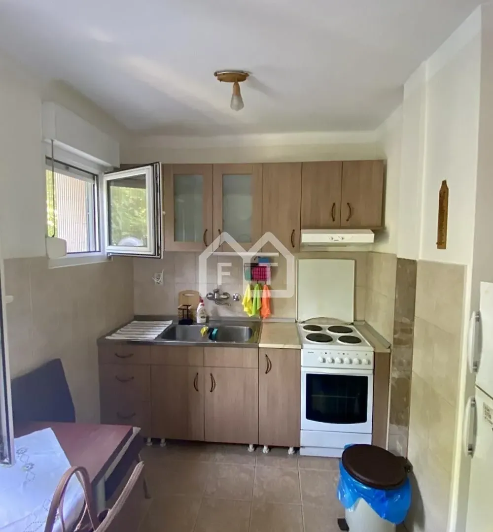 Izdavanje, trosoban stan, 60m², Cvetkova Pijaca, Zvezdara Sve Podlokacije