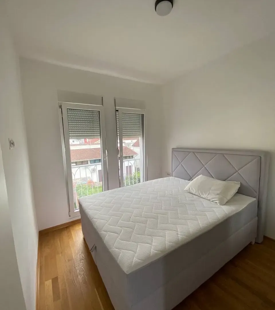 Rent, one bedroom apartment, 40m², Stari Aerodrom, Podgorica