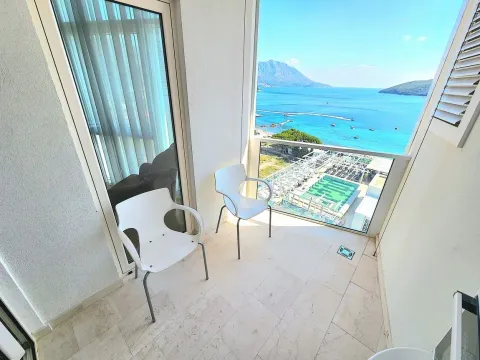 Prodaja, trosoban stan, 178m², Centar, Budva - image 7